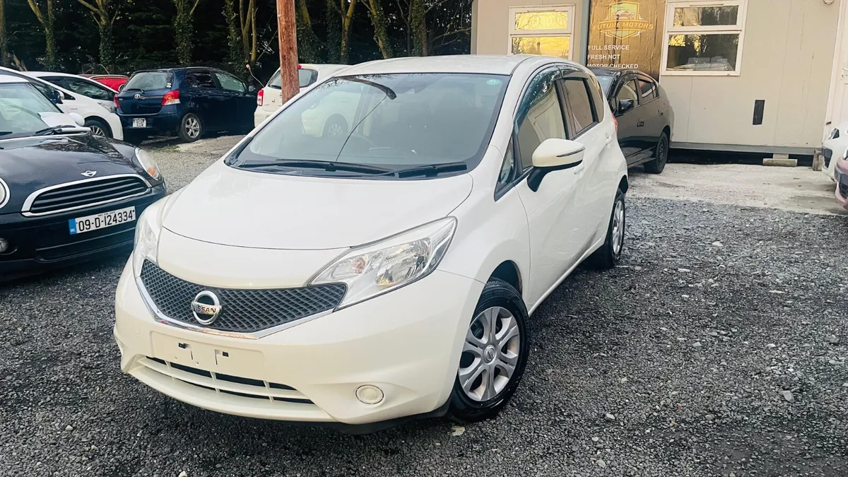 Nissan Note 2015 model fully automatic - Image 3