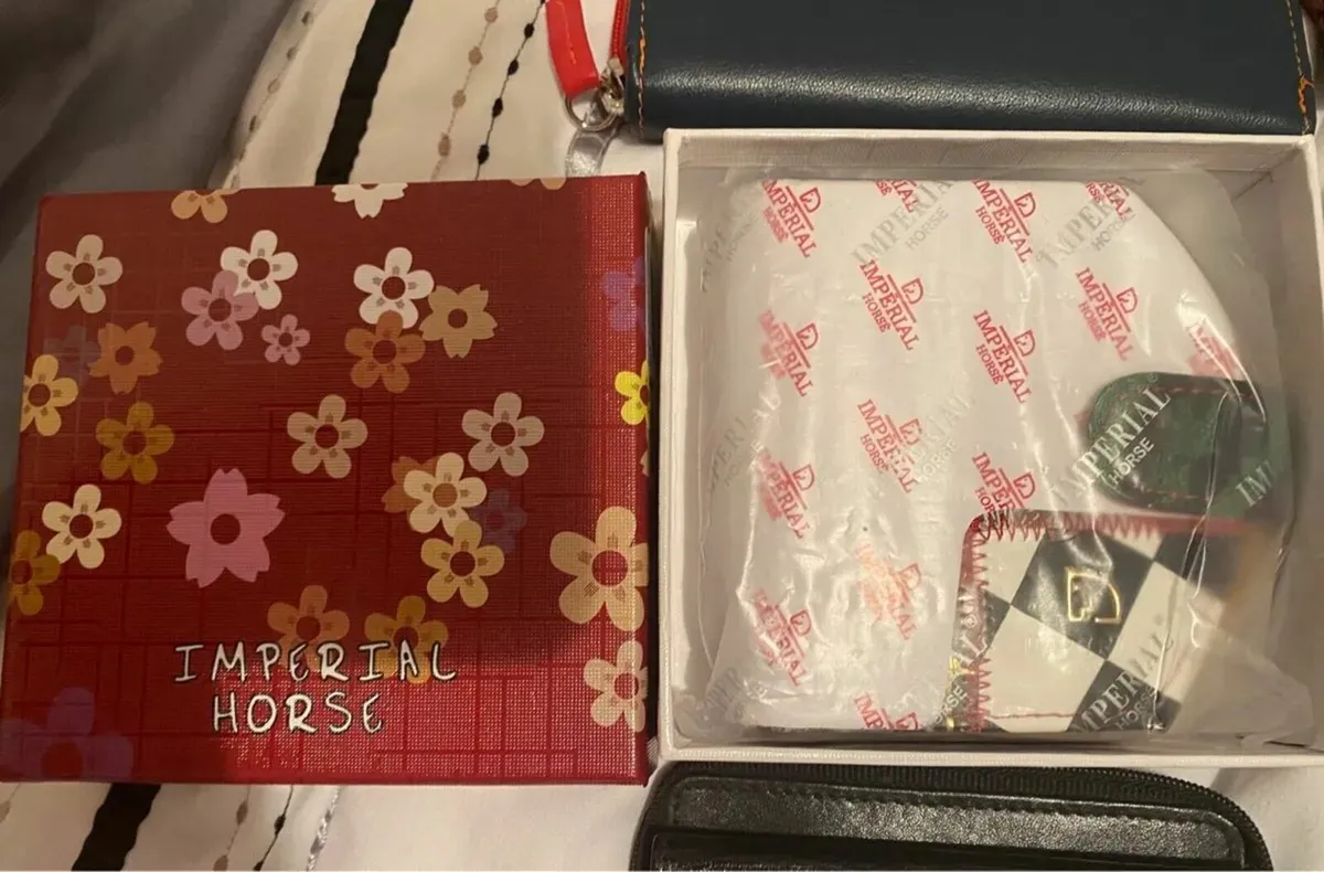 BRAND NEW Huge Selection of Ladies Wallets Purses - Image 2