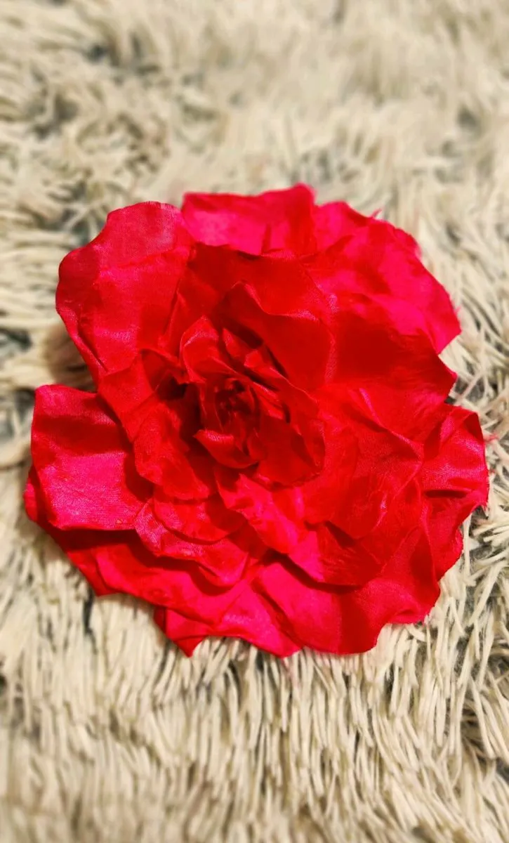 🌺 Vibrant Pink Flower Hair Clip – Bold & Beautifu - Image 3