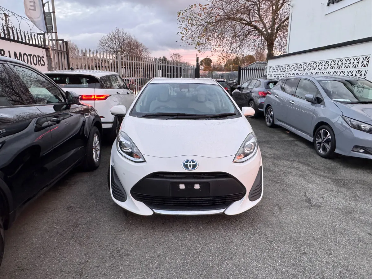 2020 TOYOTA AQUA 1.5 HYBRID - Image 3