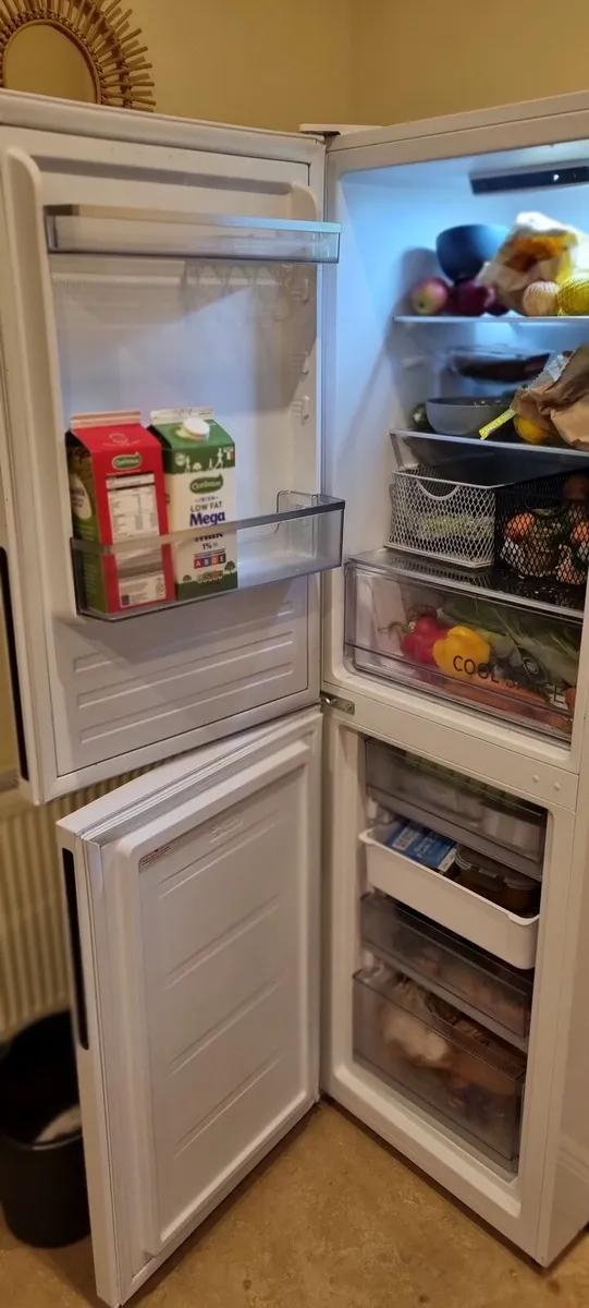 Fridge freezer - Image 2