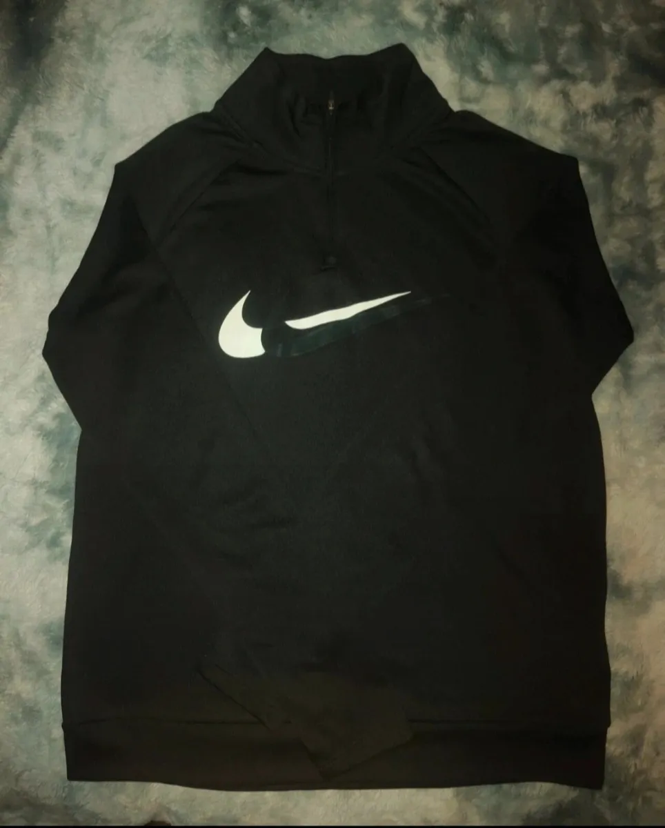Nike half zip - Image 1
