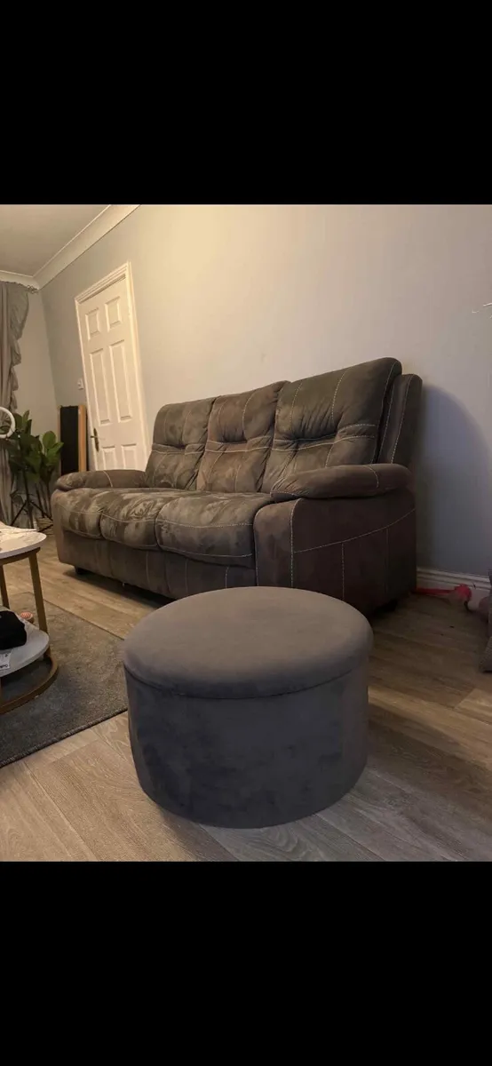 3 seater grey sofa - Image 1