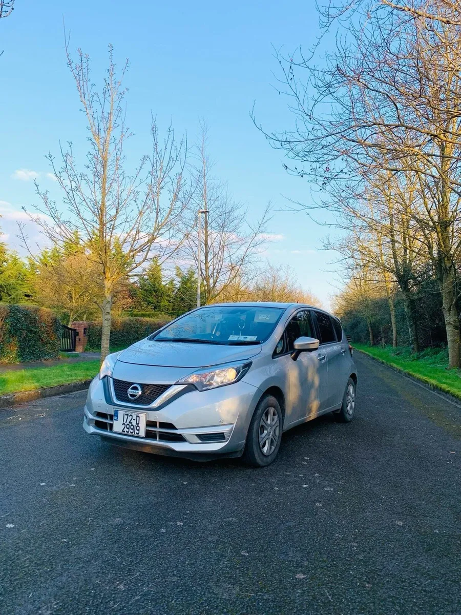 Nissan note 2017 nct 12/27 - Image 1