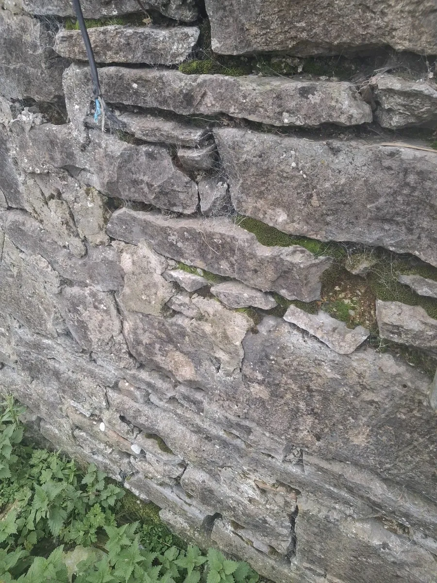 Building stone - Image 1