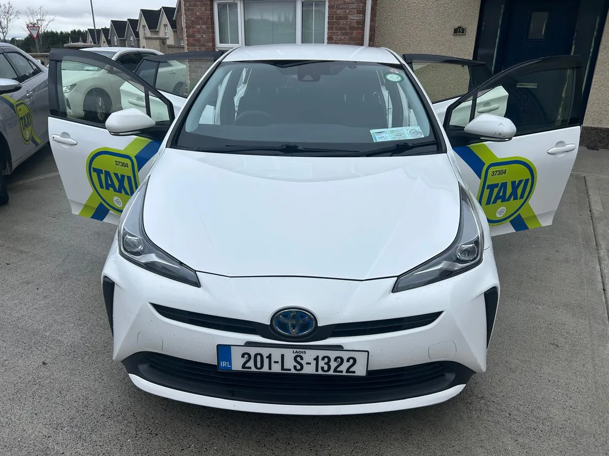 2020 TAXI READY Toyota Prius 1.8 hybrid autoamtic - Image 1