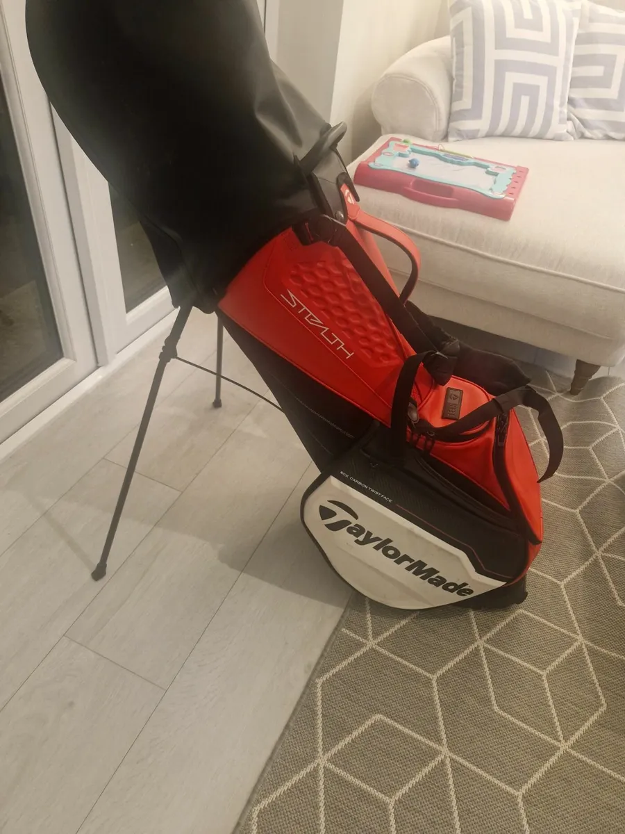 Taylormade Bag - Image 1