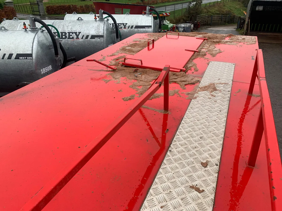 Johnston sawdust trailer - Image 4