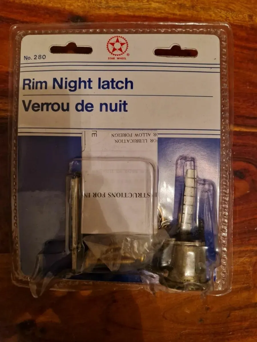 New and Sealed Rim Night Latch Door Lock - Image 4