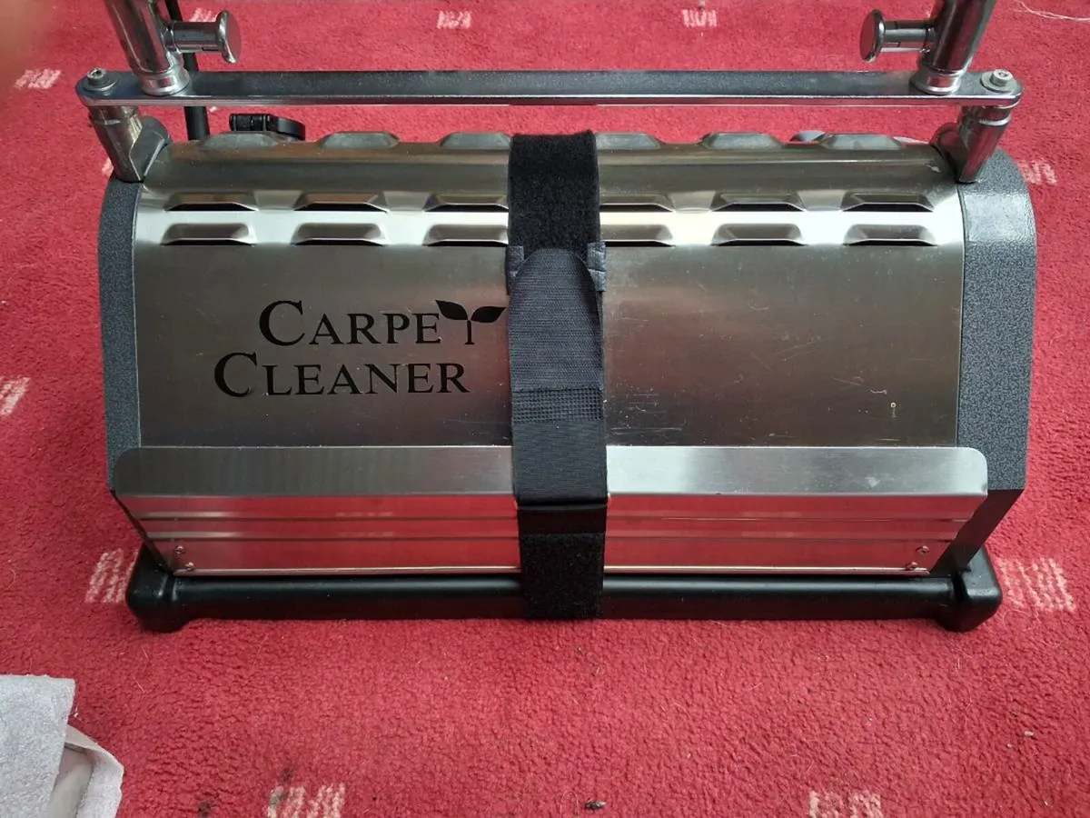Carpet cleaning machine - Image 2
