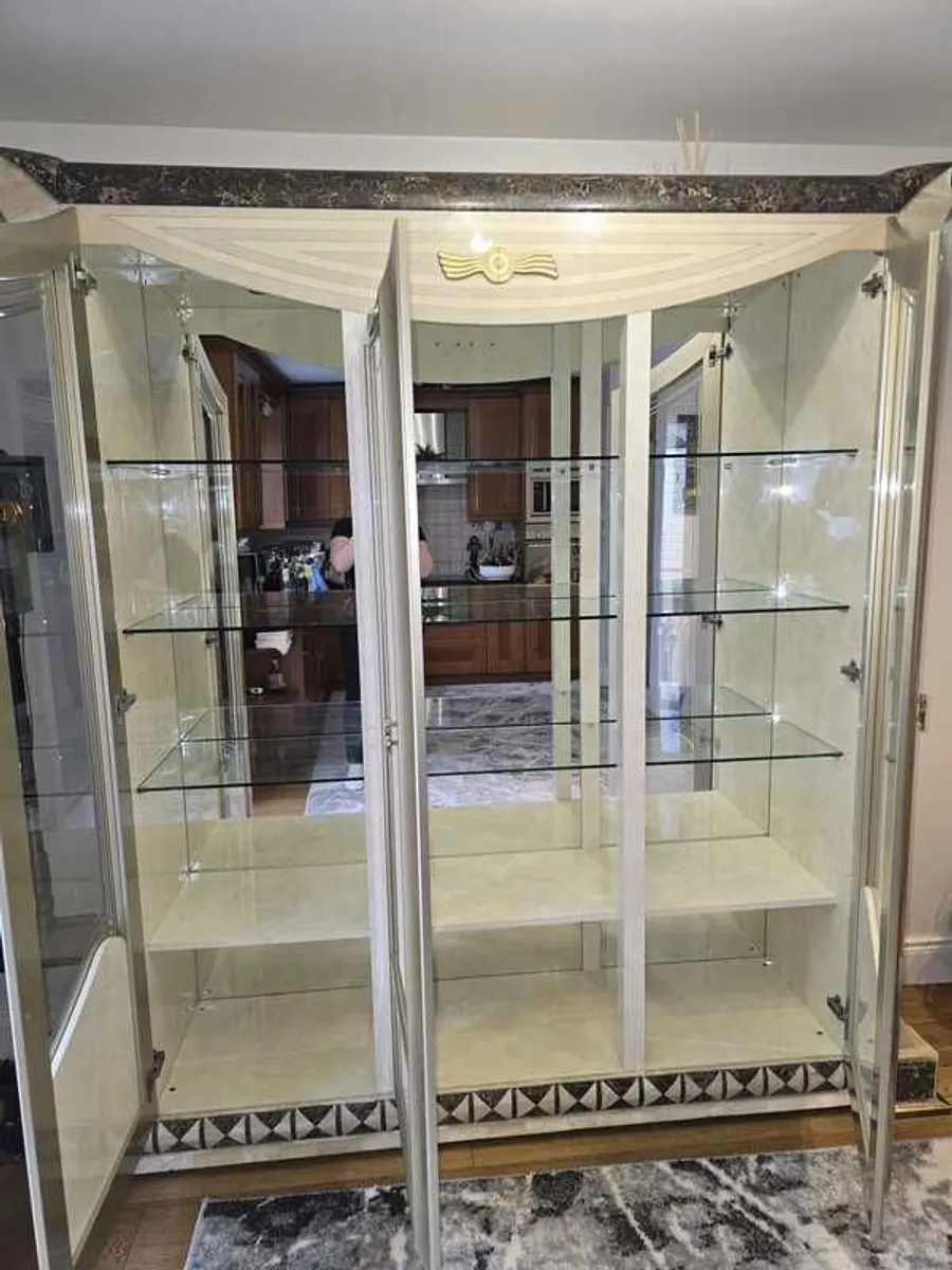 Cabinet for living room - Image 2