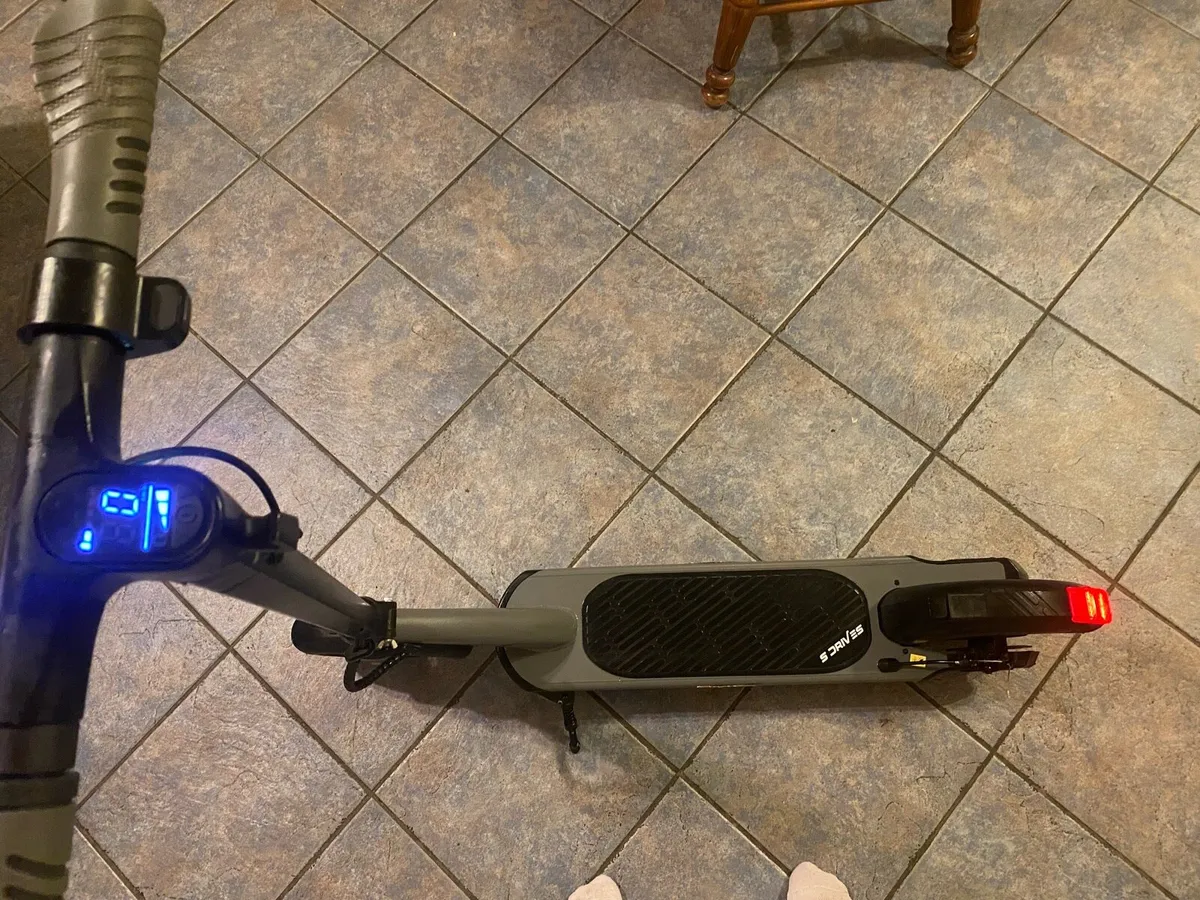 Thorpe 30 Electric Scooter – Excellent Condition – - Image 2