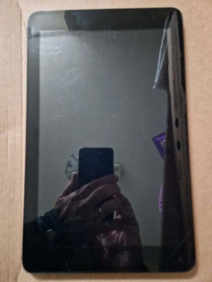 Hipstreet Phantom 2, 10.1 inch tablet, 10DTB44 8GB - Image 3