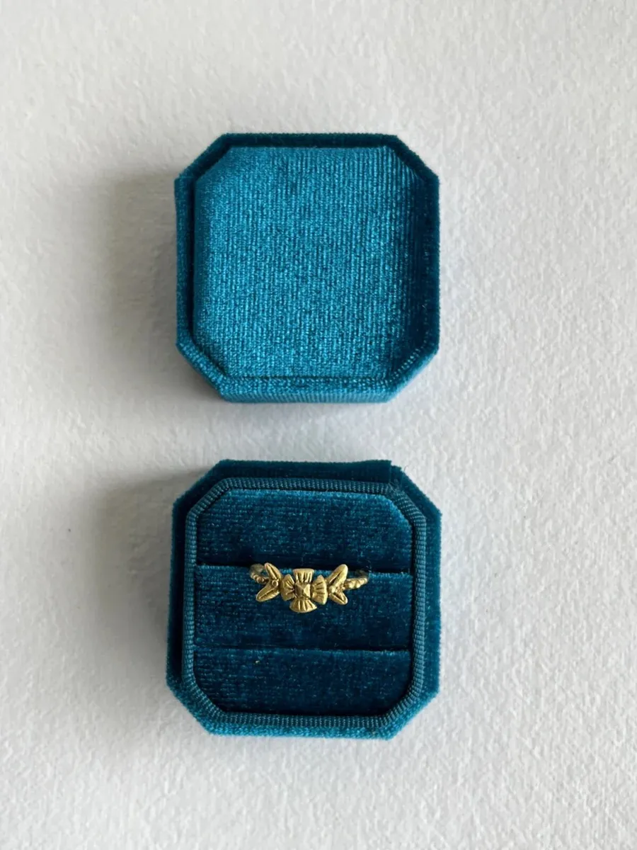 Brand New Velvet Ring Box - Image 4