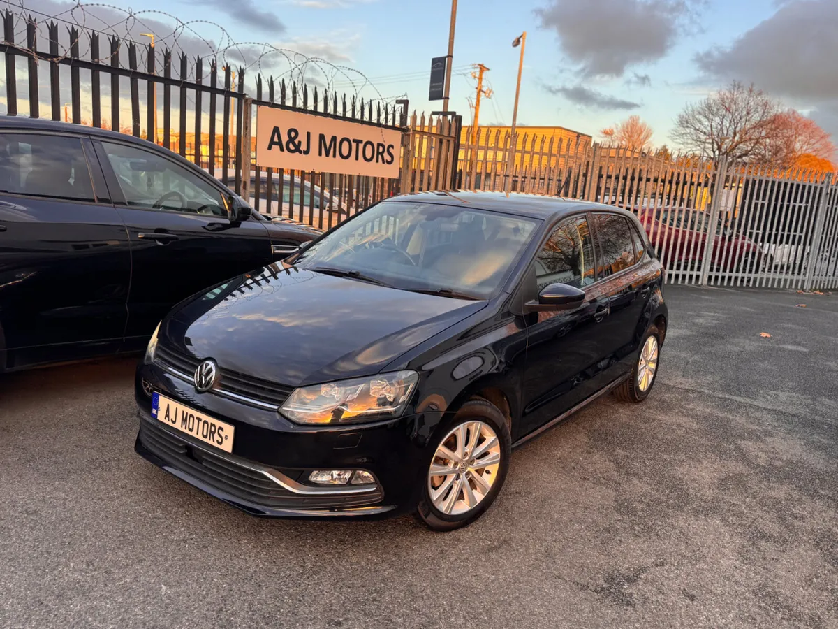 17 VW POLO 1.2 AUTOMATIC REV CAM - Image 1