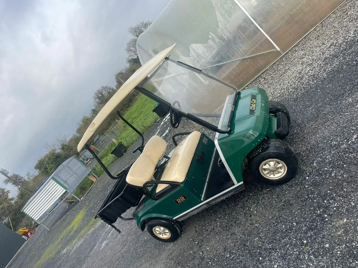 Golf Club Car - Image 3