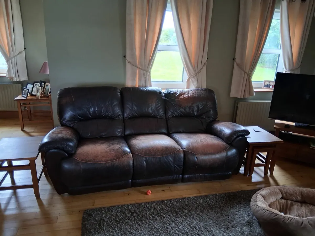 Leather sofa - Image 3