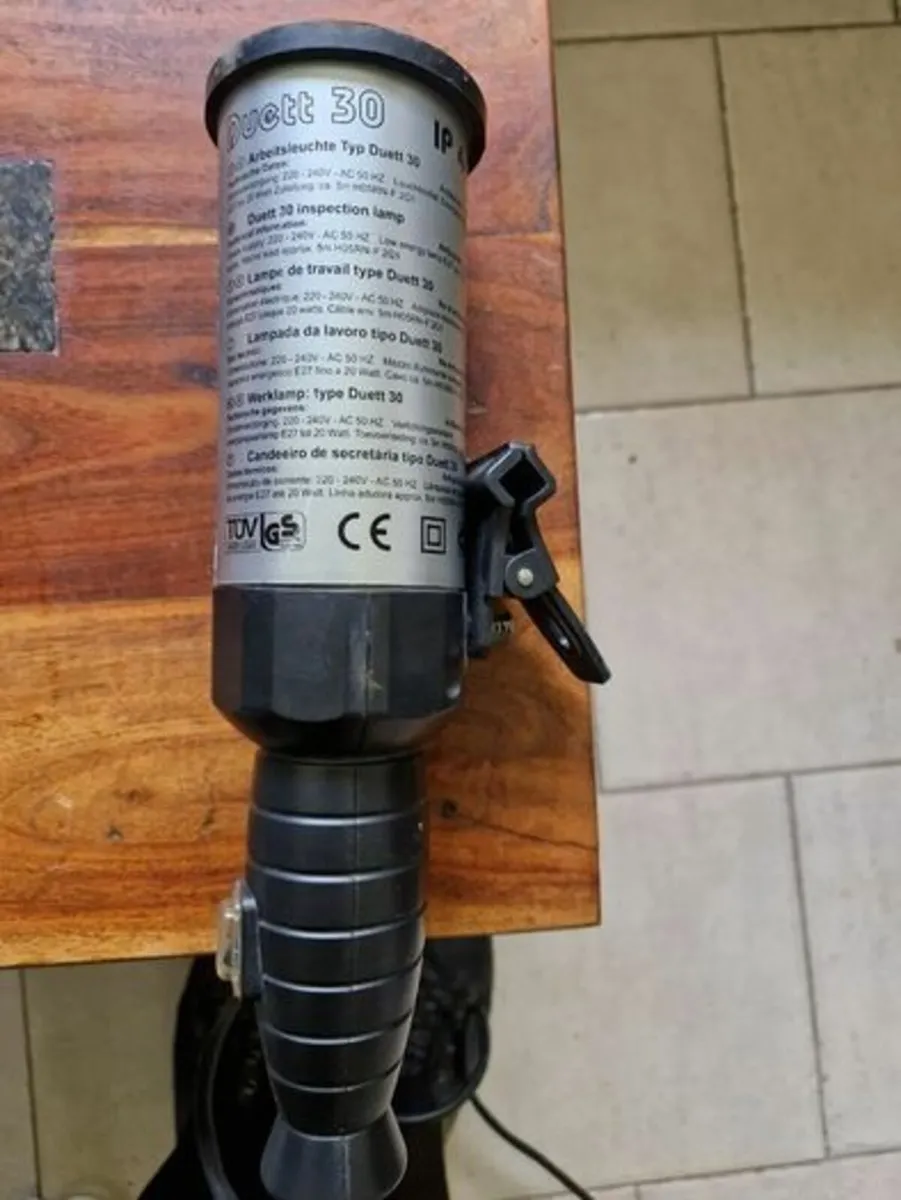 Duett 30 Work Lamp IP44 in Excellent Condition - Image 2