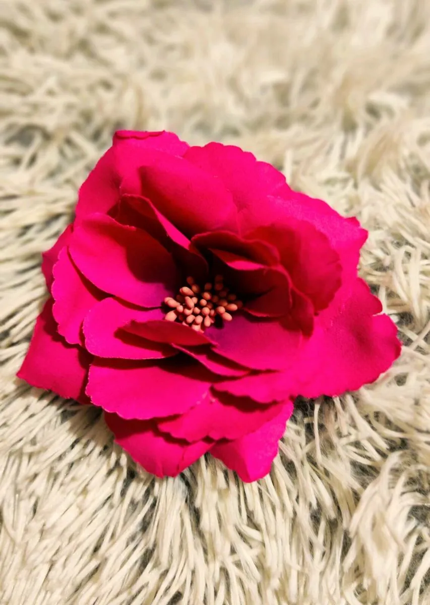 🌺 Bright Pink Flower Clip/ Brooch – Versatile & E - Image 1
