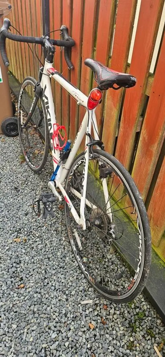 Mens Viking Torino 16 speed road bike and kids 18 speed mountain bike - Image 4