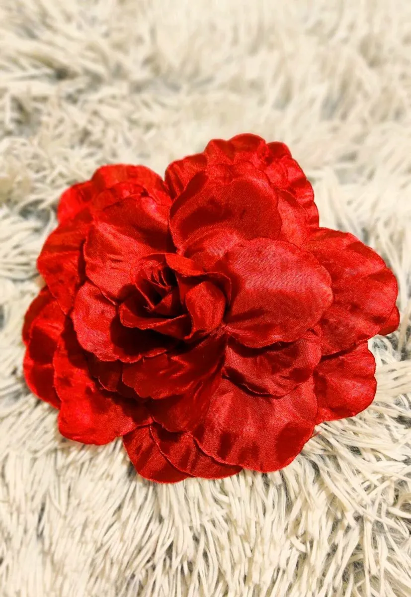 🌹 Red Flower Hair Clip – Bold, Romantic & Versati - Image 1