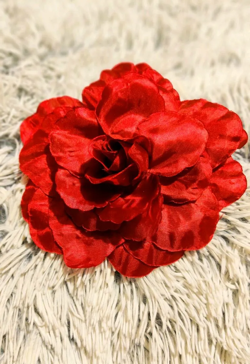 🌹 Red Flower Hair Clip – Bold, Romantic & Versati - Image 3