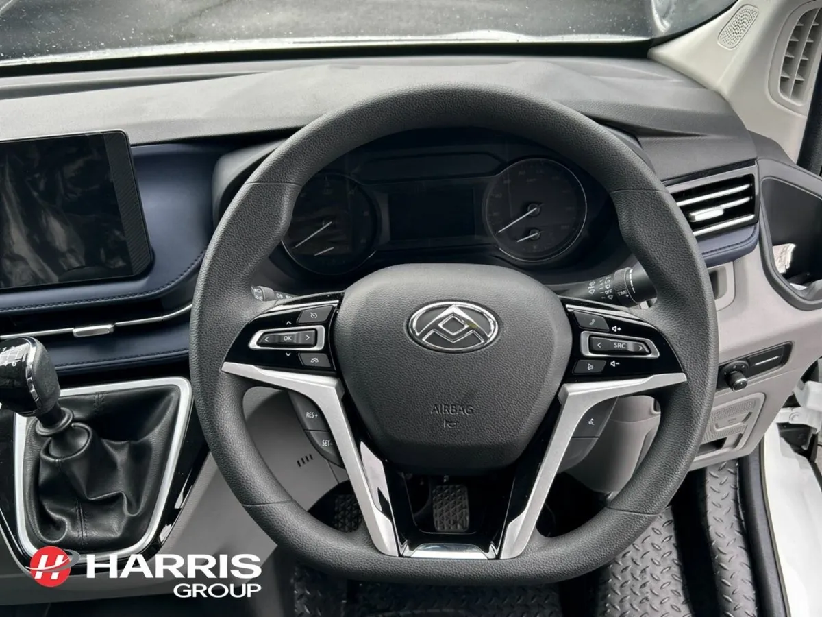 Maxus DELIVER 9 L3H2 Panel Van Base - Image 4