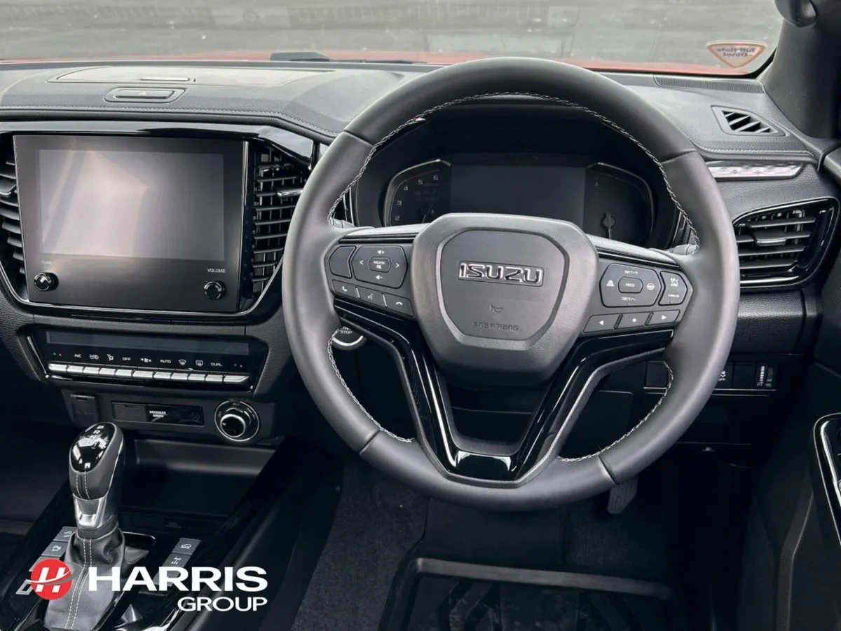 Isuzu D-Max LSE Crew Cab Auto 40th Edition - Image 4