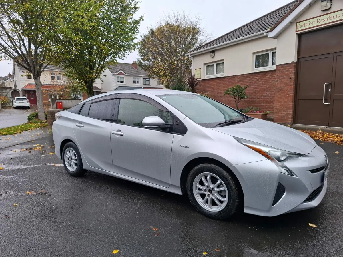Toyota Prius 2018 - Image 3