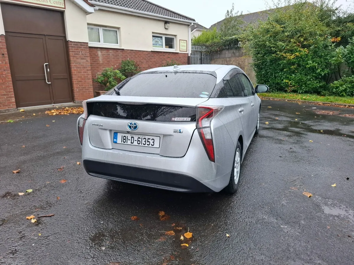 Toyota Prius 2018 - Image 4