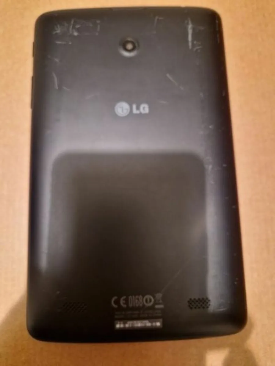 LG 7 inch Tablet, 8GB in very good condition - Image 4
