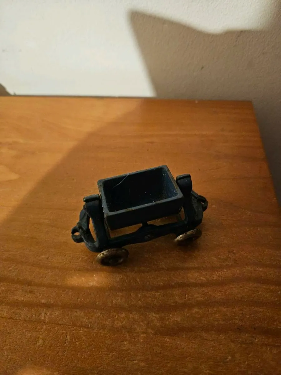 Vintage Cast Iron Hopper Wagon - Image 2