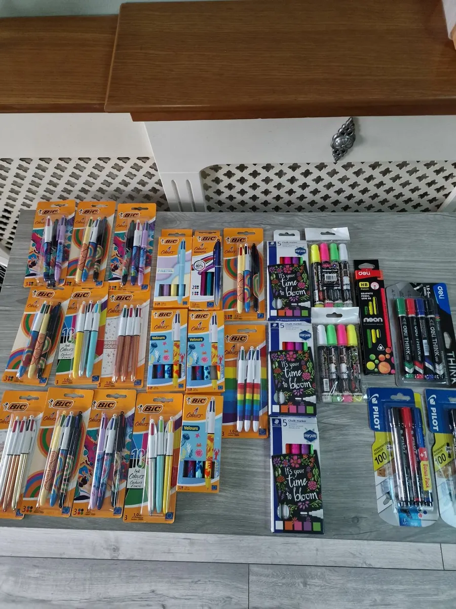 Bic pens/Markers - Image 3