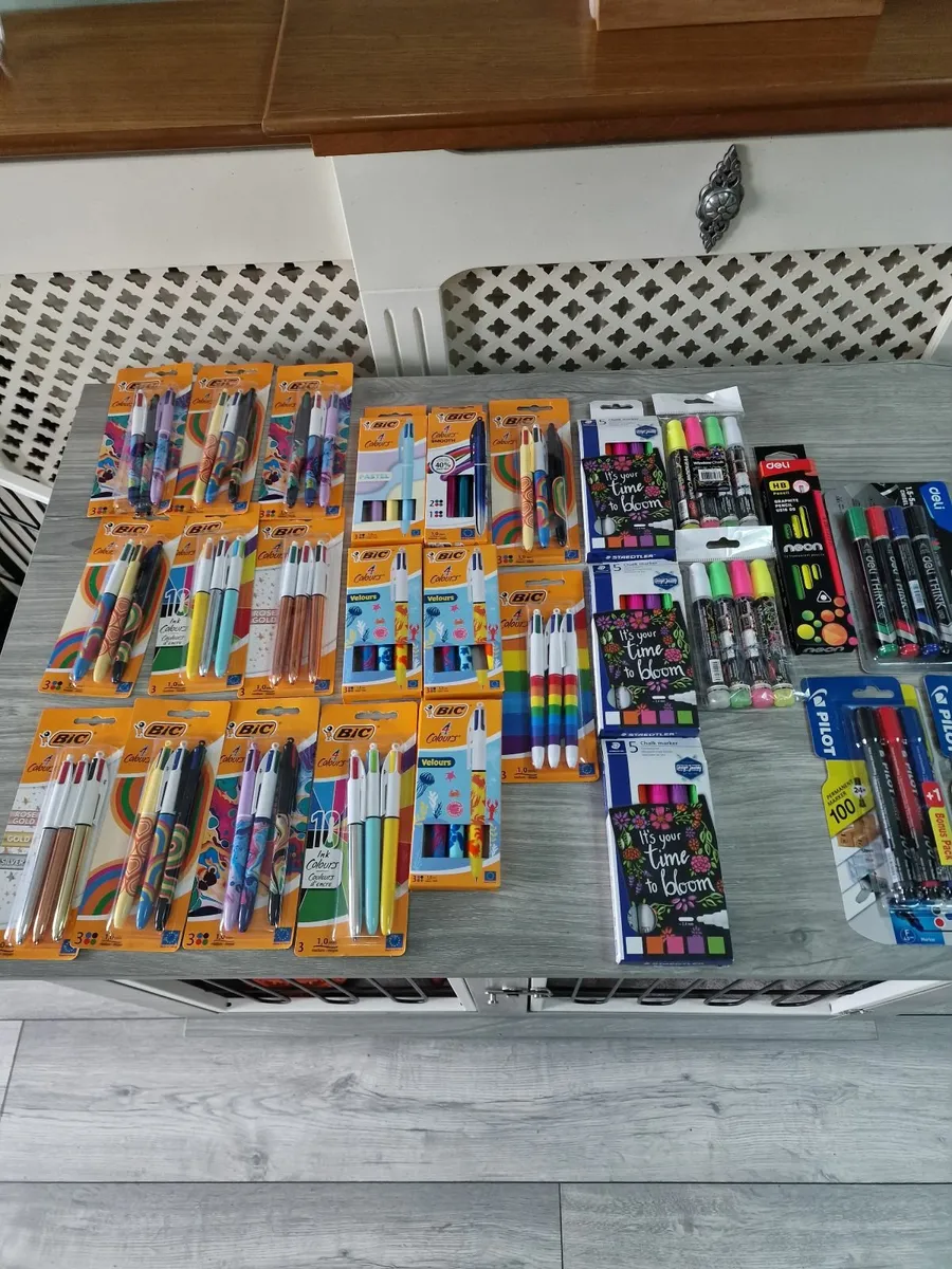 Bic pens/Markers - Image 4