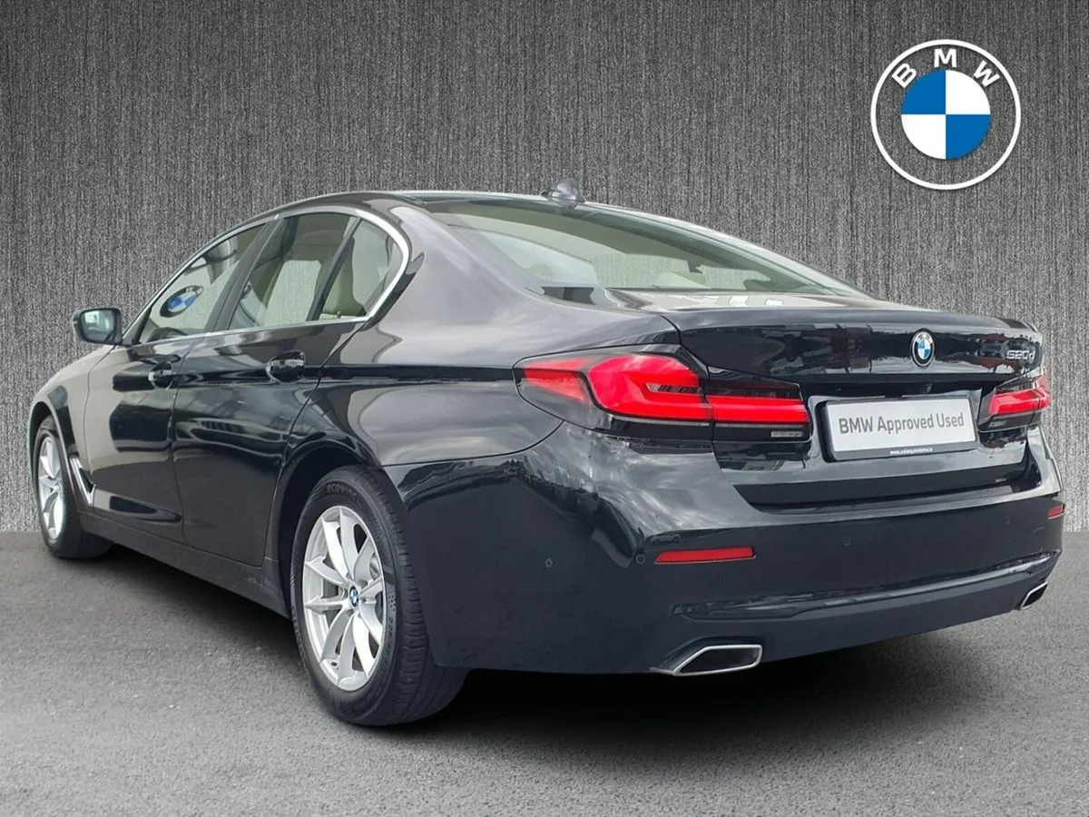 BMW 5-Series 520D SE - Image 2