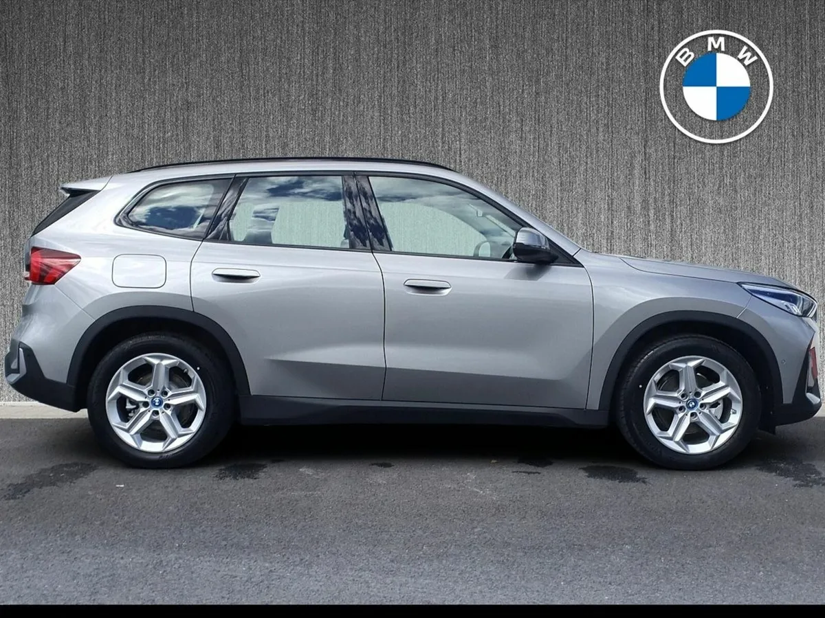 BMW iX1 * 466 Km Range * iX1 eDrive20 Sport - Image 3