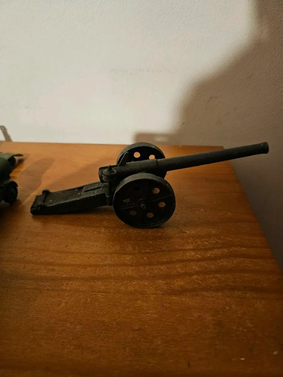 Vintage Britain's WW1 Naval Artillery - Image 2