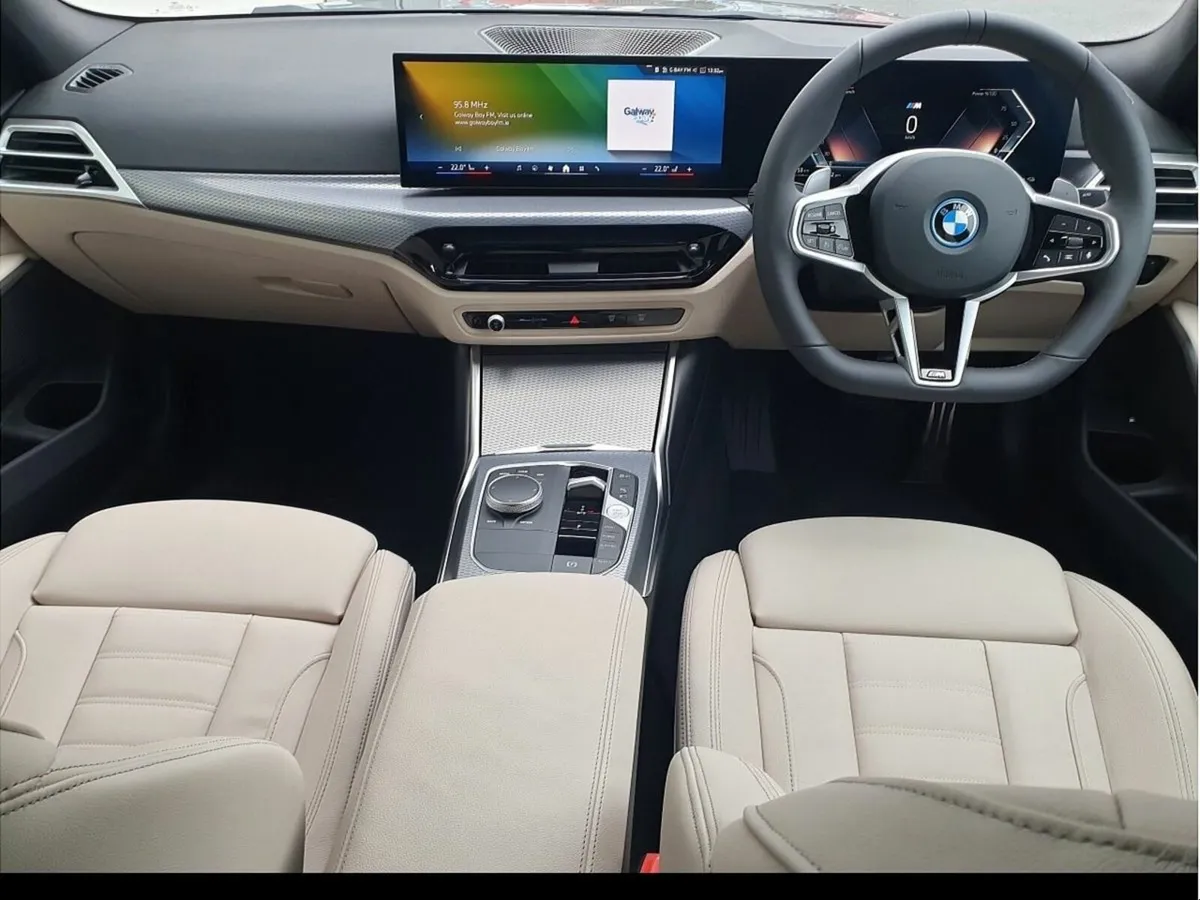 BMW 3-Series 330e M Sport Saloon - Image 4