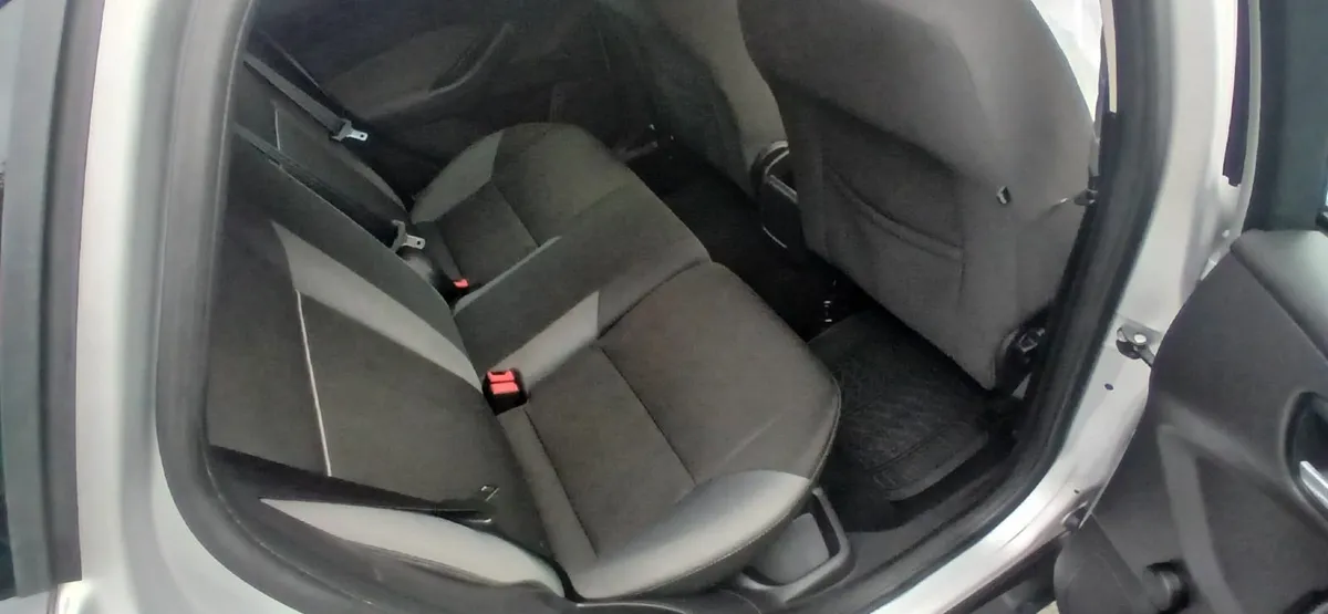Ford Focus 2013 - Image 4