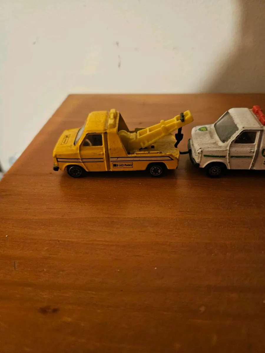Corgi Ford Transit Tow Trucks - Image 2