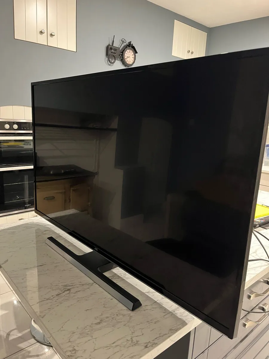 JVC 43 inch smart tv - Image 1