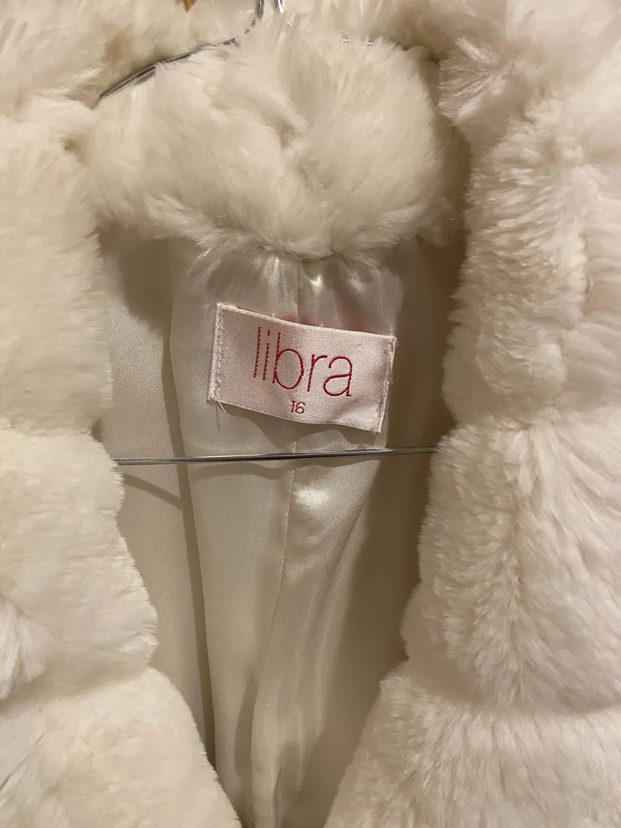 Fur jacket - Image 4