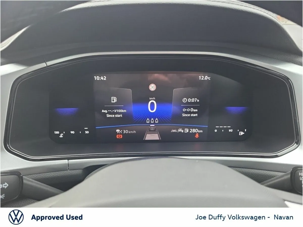 Volkswagen T-Roc EDITION 75 2.0TDI M6F 116HP - Image 3