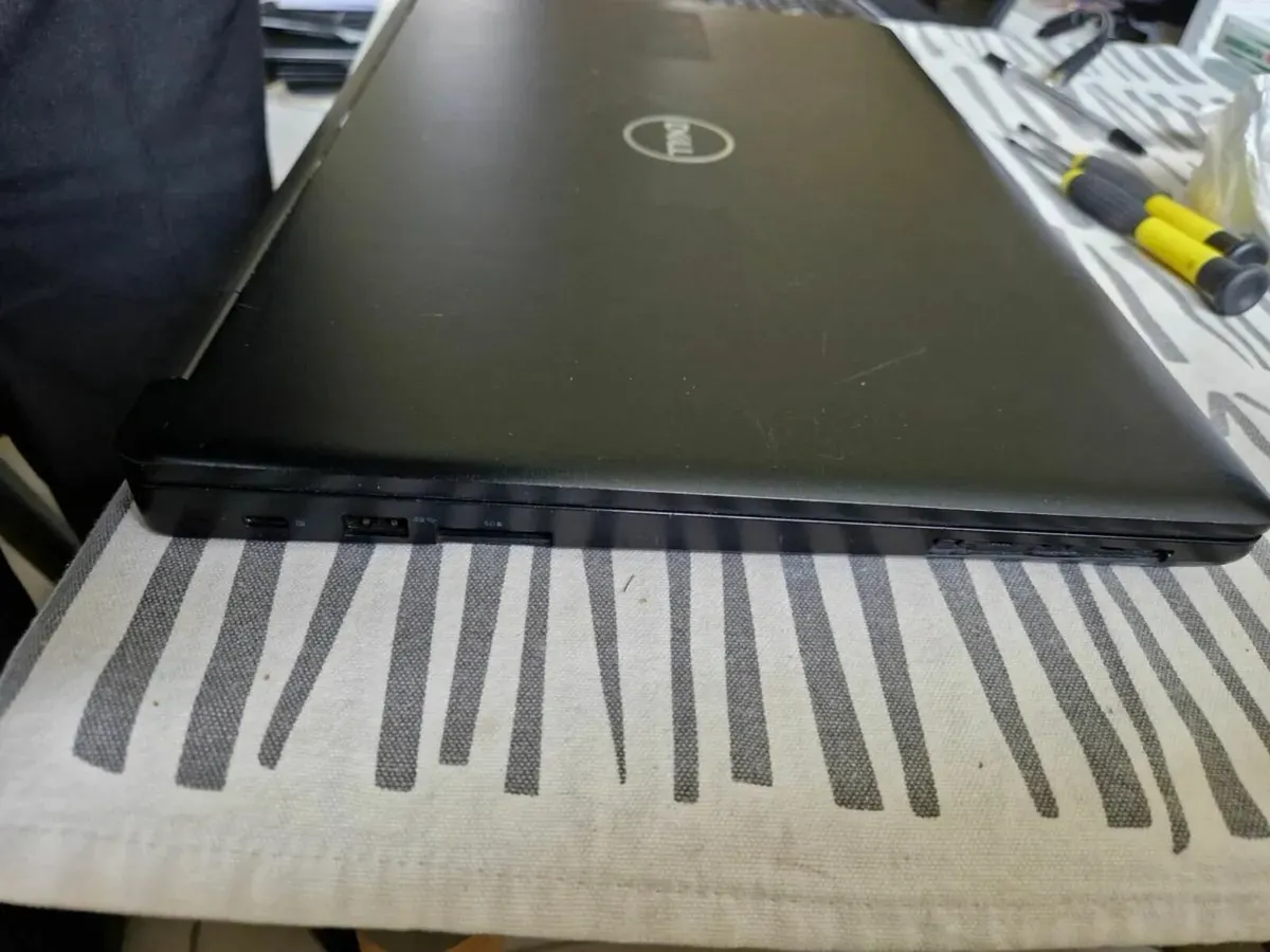 Dell Latitude 5590, Windows 10, 8GB Ram, 500GB HDD - Image 4