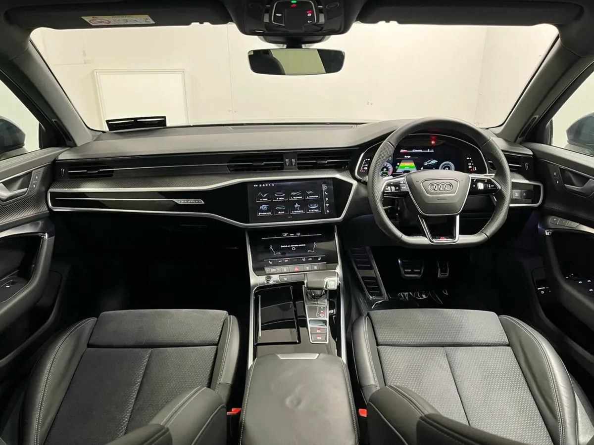 Audi A6 S-Line Black Edition TFSIe 50 - Reversing - Image 4