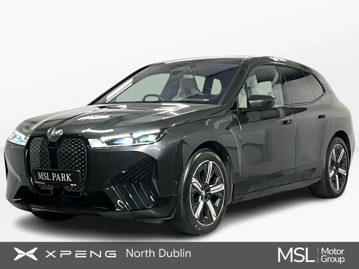 BMW iX xDrive40 M Sport - Reversing Camera - Sat N - Image 1