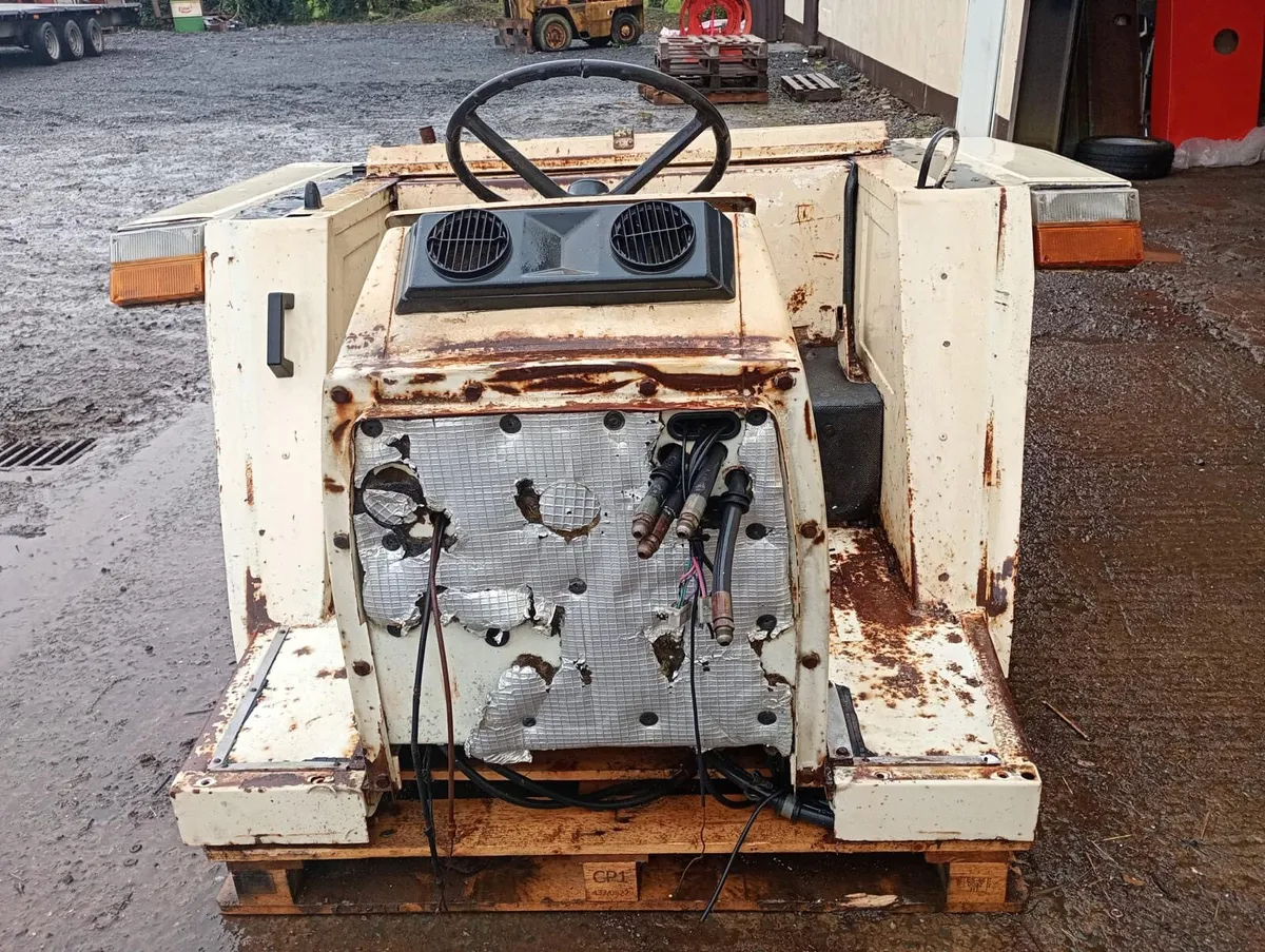 Lamborghini Base from Europe - Image 2