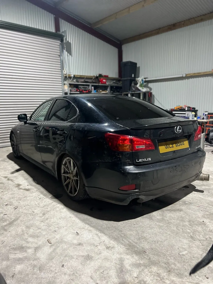 Lexus is250 - Image 2