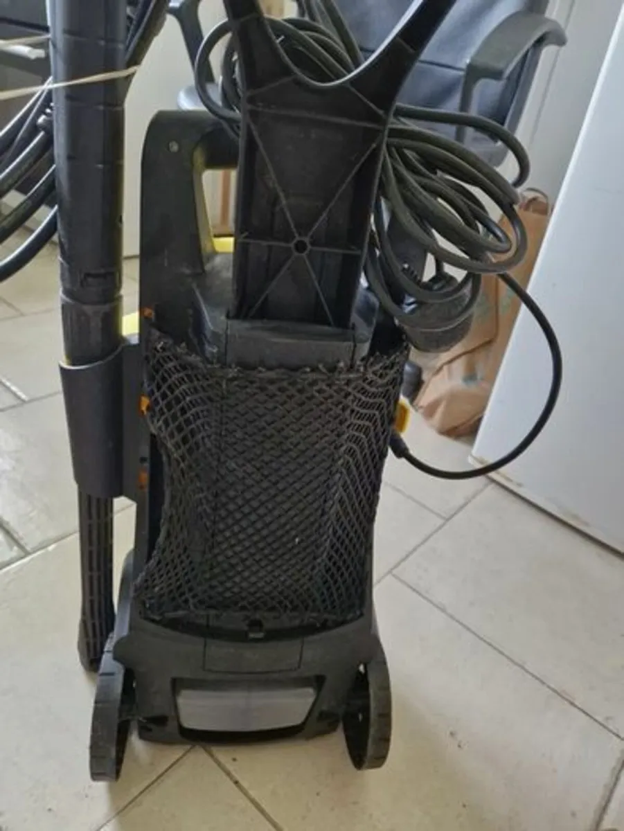 Karcher K2.59 Power washer in excellent condition - Image 4