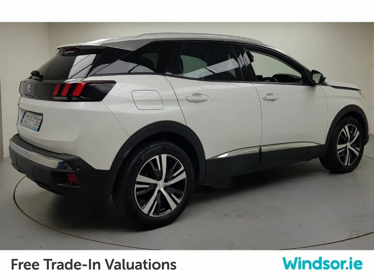 Peugeot 3008 1.2 PureTech 130bhp Allure - Image 3